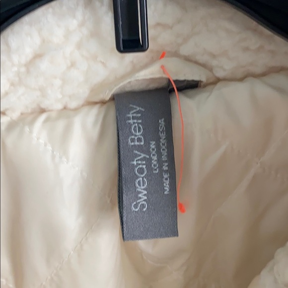 Sweaty Betty cream teddy Sherpa bomber coat jacket - Picture 3 of 8